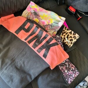 Victoria's Secret PINK 4 Piece Leggings